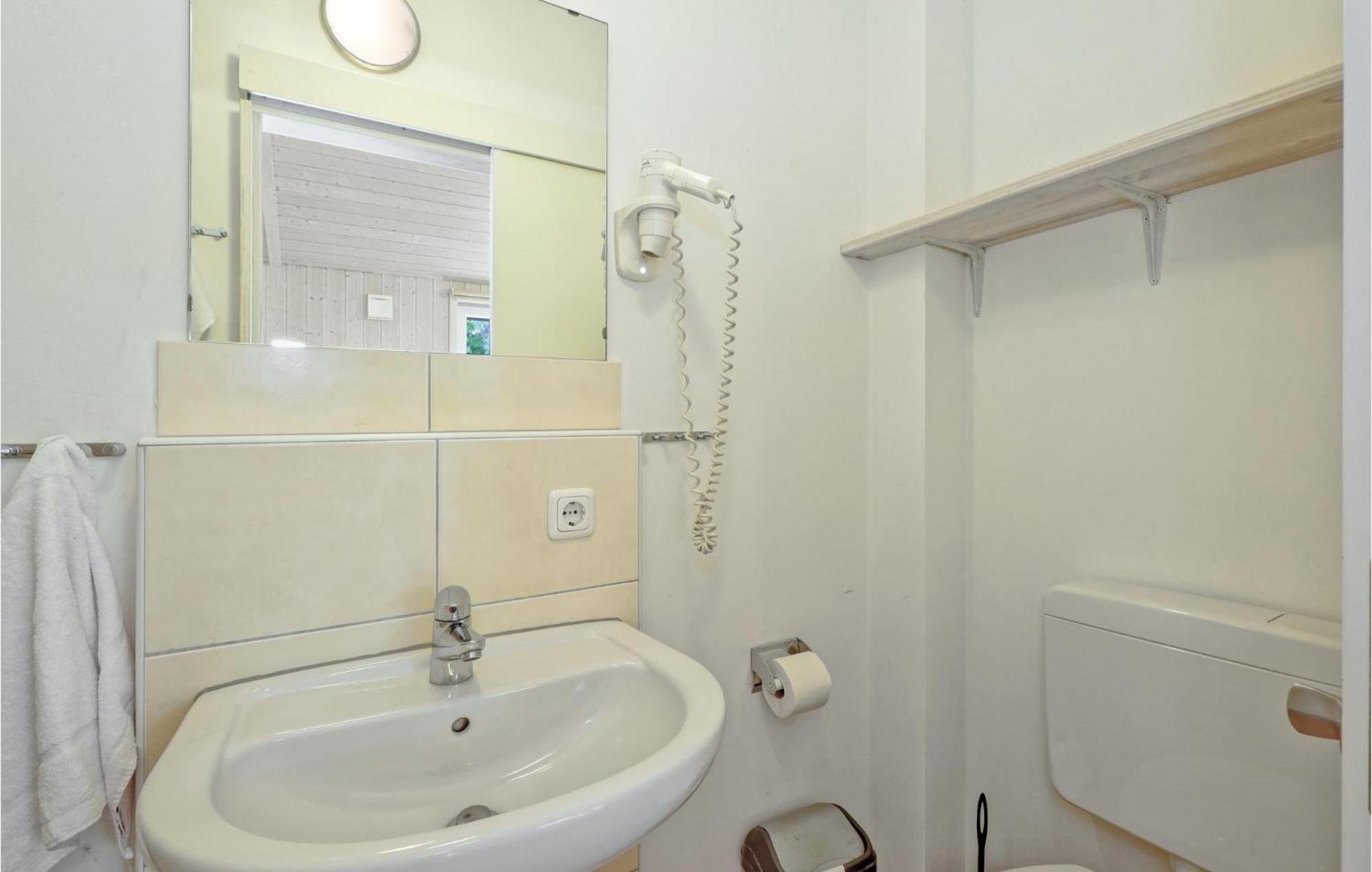 Schmugglerstieg 9A - Dorf 5 Apartment Любек Екстериор снимка